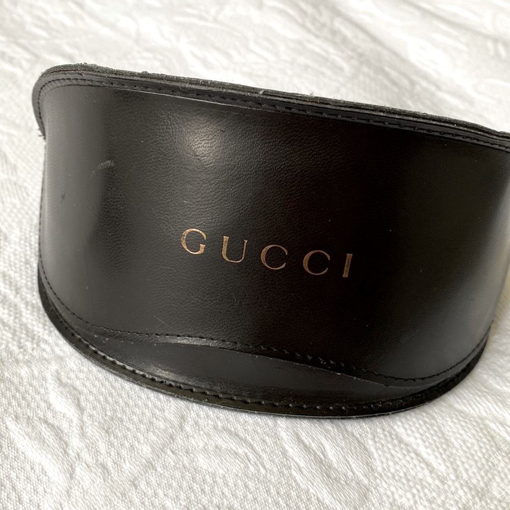 Authentic Gucci sun glasses